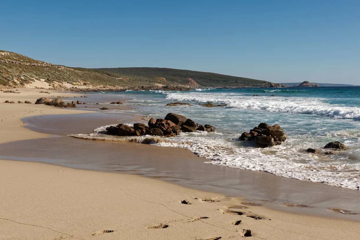 13-Year-Old Swims About Four Hours to Shore to Raise Alarm After Family Swept Out to Sea in Western Australia