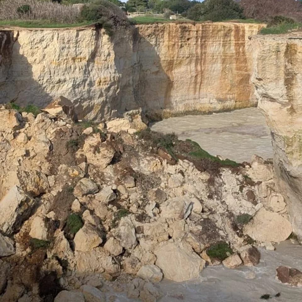 Italy's Iconic 'Love Arch' at Torre Sant'Andrea Collapses After Storms on Valentine's Night