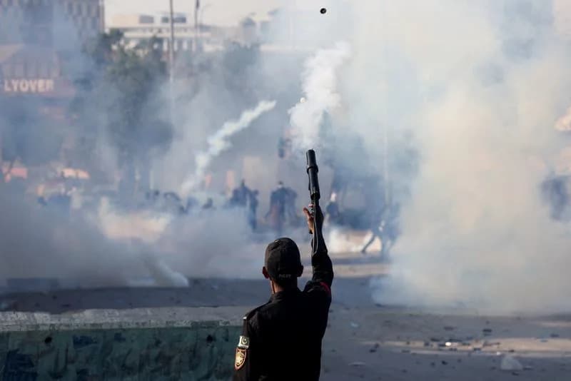 Deadly Protests After Iran Strikes: 23 Killed In Pakistan As Global Demonstrations Turn To Rage And Celebration