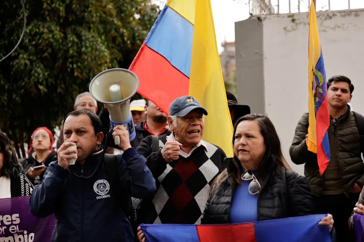 Cuba Closes Quito Embassy After Ecuador Orders Cuban Diplomats to Leave