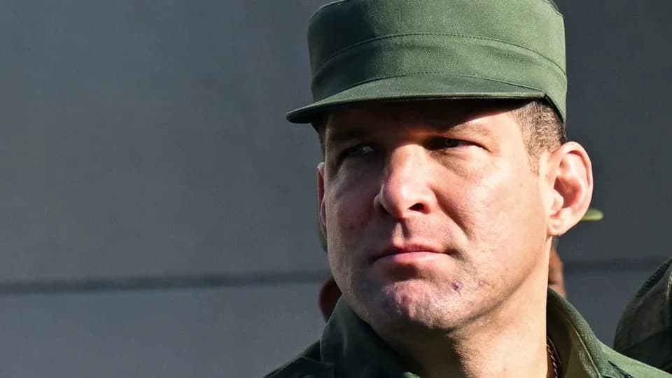 As U.S. Pressure Rises, Raúl Castro’s Grandson ‘The Crab’ Appears in Public — Why It Matters