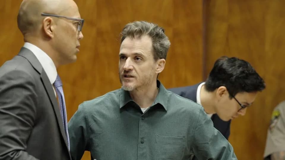 Anesthesiologist Accused of Trying to Kill Wife on Oahu Hike; Wife Testifies in Harrowing Courtroom Account
