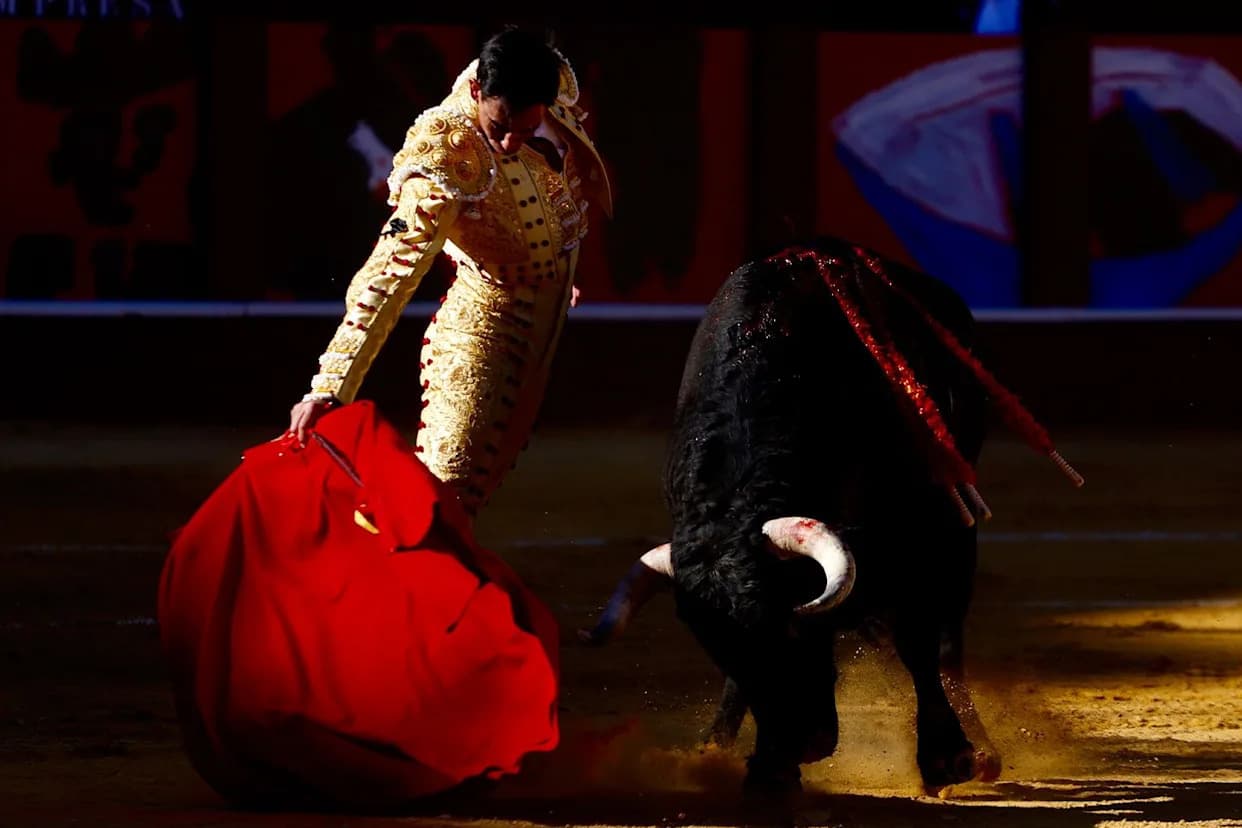 Retired Matador Ricardo Ortiz, 51, Fatally Gored While Preparing Bulls at La Malagueta