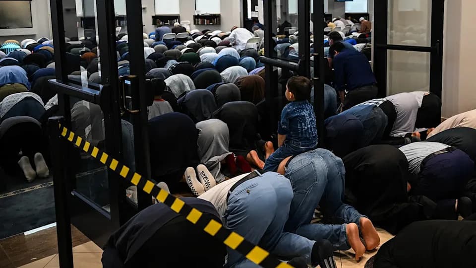 Nashville High Allows Muslim Students Daily Prayer During Ramadan, Offers Food-Free Lunch Spaces