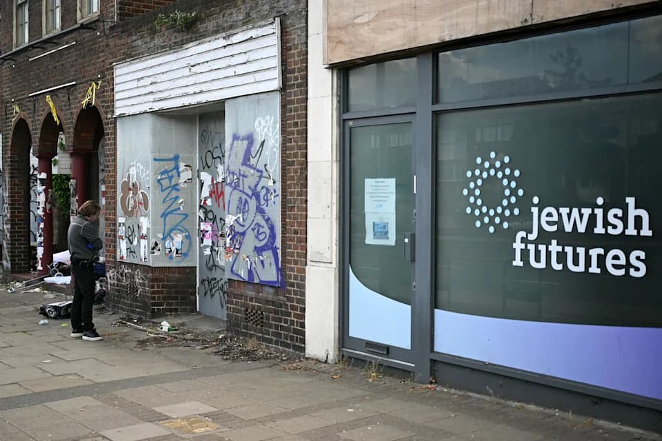 Attempted Arson at Former Jewish Charity Site in Hendon Prompts U.K. Counterterrorism Probe