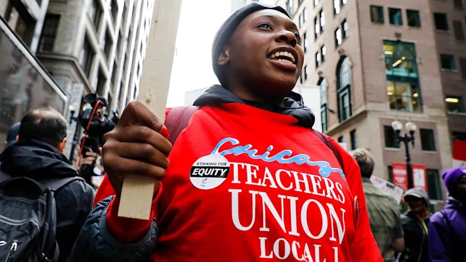 Chicago Public Schools, Teachers Union Agree to Treat May 1 As a 'Day of Civil Action' While Keeping Instruction