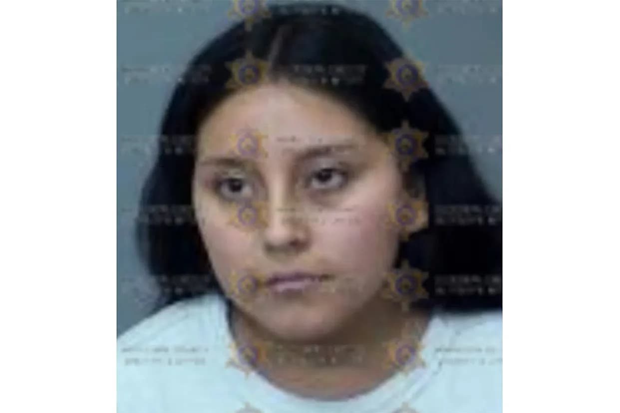 Arizona School Aide Arrested After Allegedly Having Sexual Relationship With 15-Year-Old, Sent Pregnancy-Test Photos