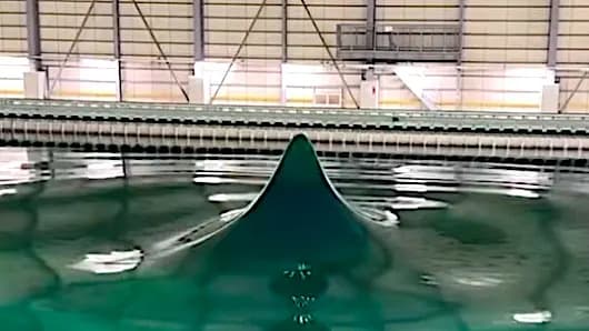 Scientists Recreate Giant 'Rogue' Wave in Circular Lab Basin — Water Erupts Upward (Video)