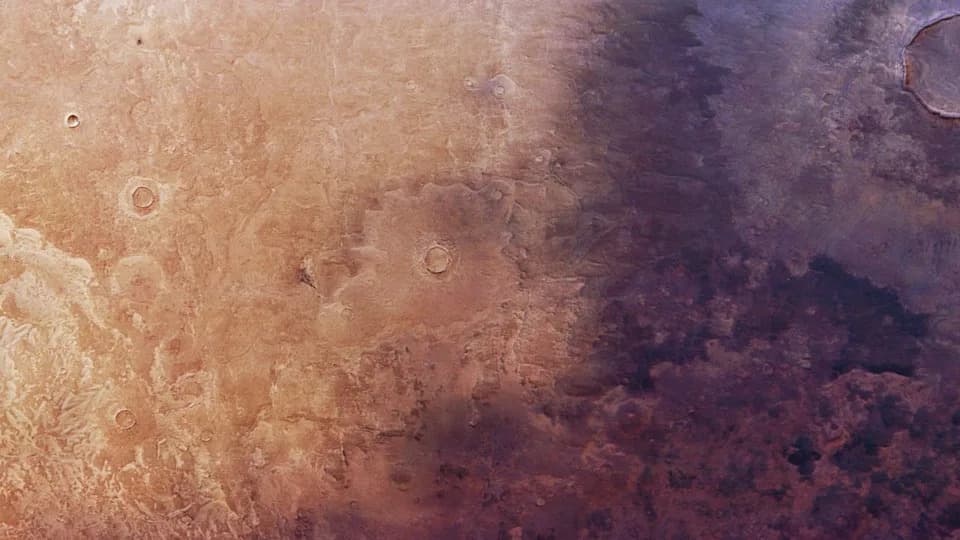 Mars Express Images Reveal Ancient Volcanic Ash Sweeping Utopia Planitia — Hidden Ice and Active Surface Change