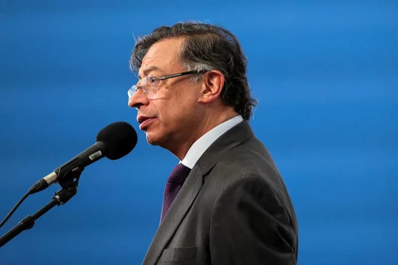 Petro and Rodríguez Agree To Share Intelligence, Boost Power Links After Caracas Talks