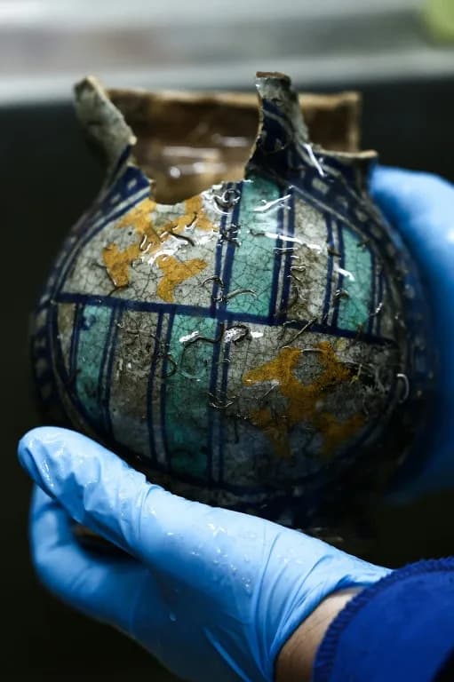 Deep-Sea Discovery: French Robot Recovers 16th-Century Pottery From Shipwreck 2,500m Down