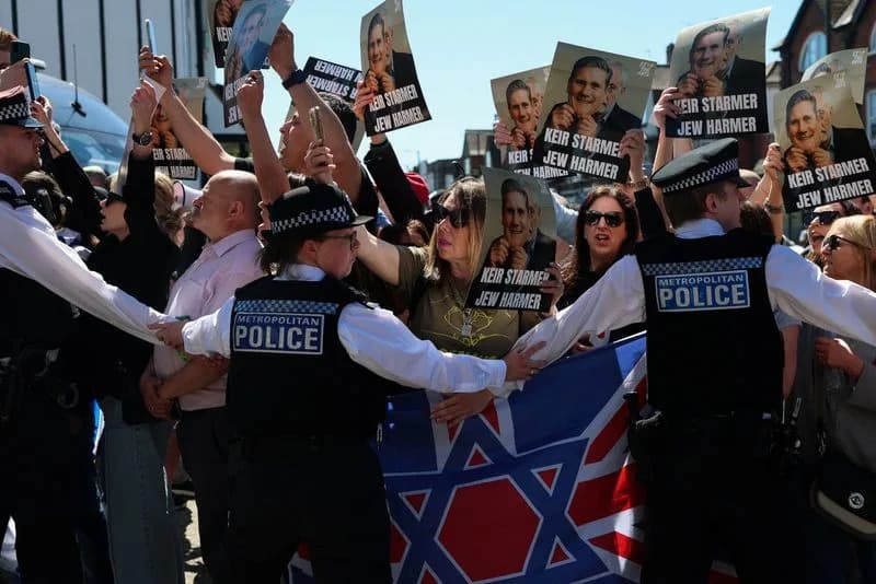 Golders Green Stabbing Sparks Outcry — British Jews Demand Government Action