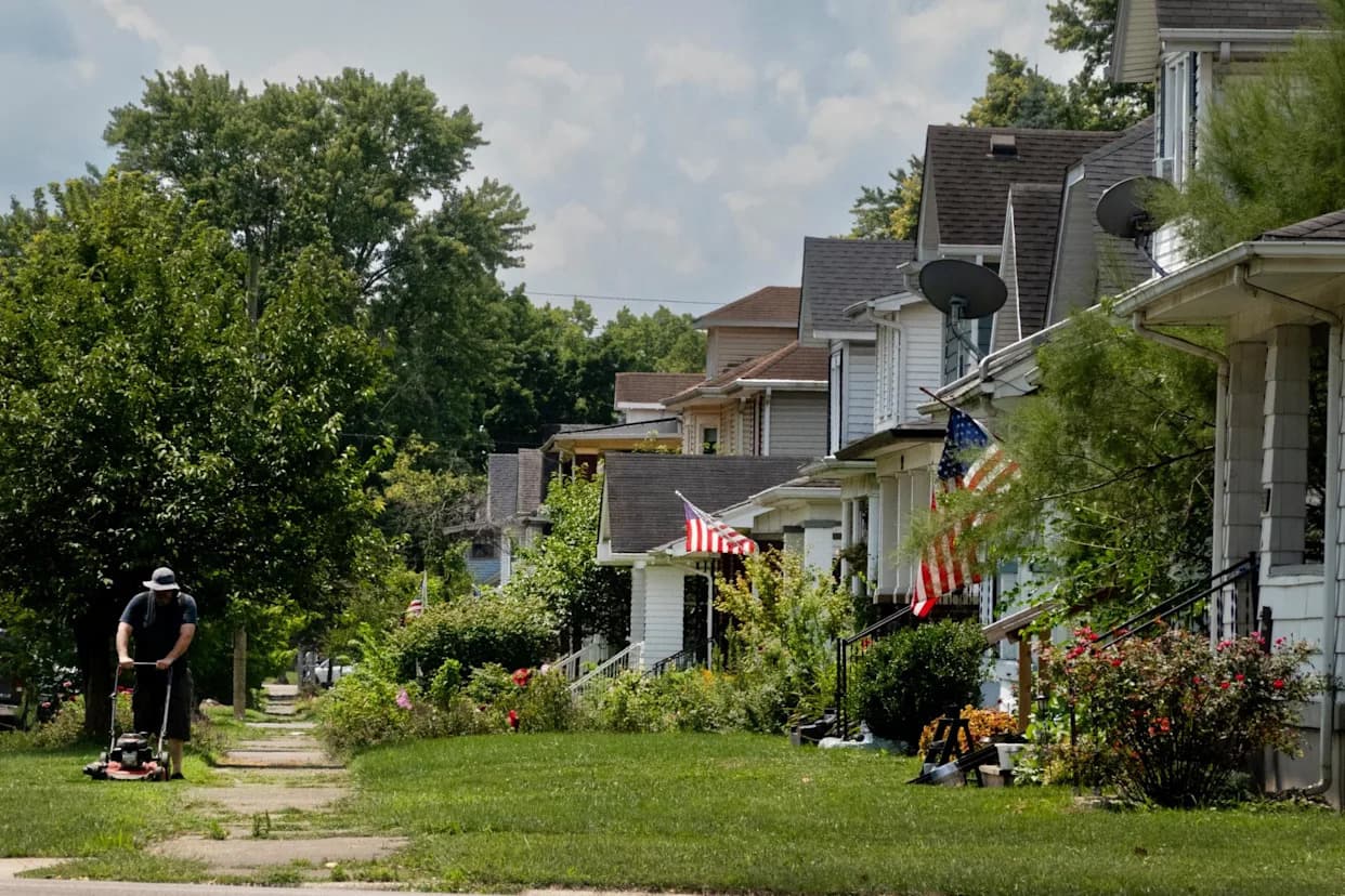 ‘We’re a Perfect Example of Being Lied To’: Democrats Vying To Reclaim Ohio As Trust Wanes