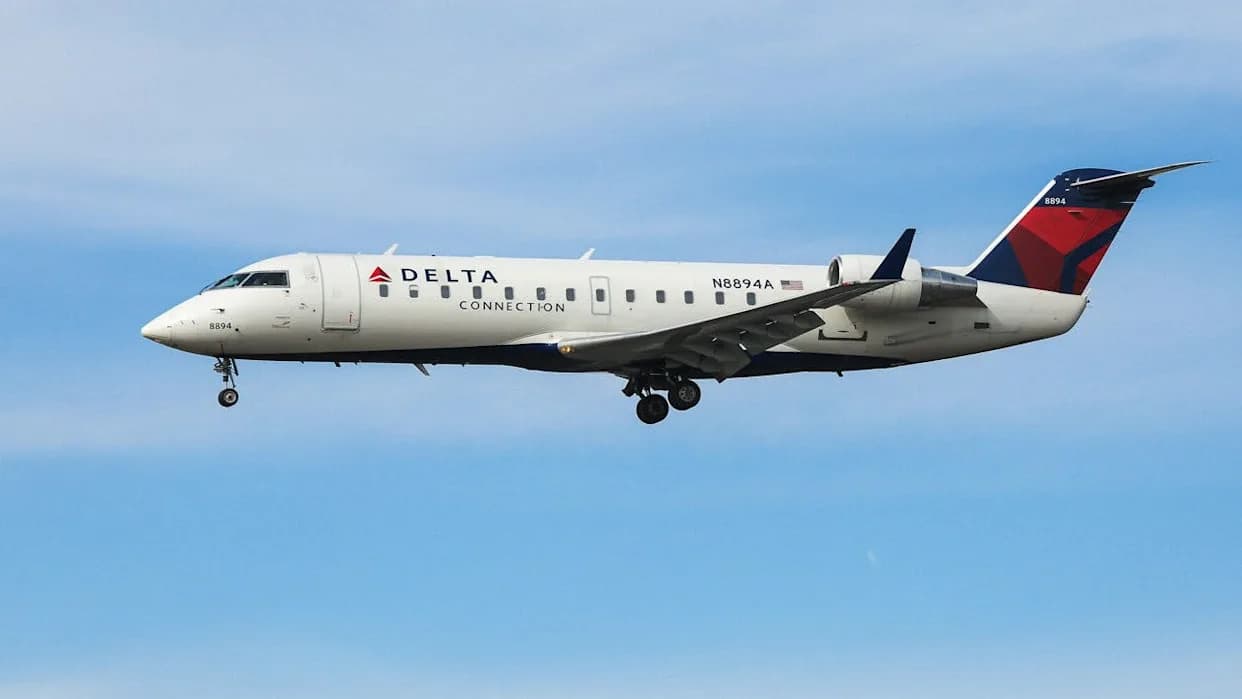 Close Call Over JFK: Two Aircraft Came Within About 475–500 Feet on Parallel Approaches