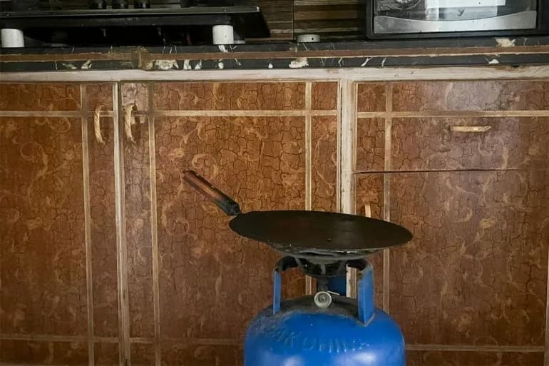 “Whole Morning Revolves Around Gas”: How Pakistan’s Fuel Shortage Is Reshaping Kitchens and Lives