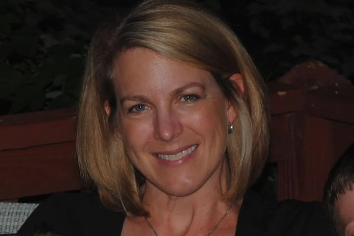 Ex-Husband Pleads Guilty After Ambushing Realtor Ex-Wife in Driveway; Sentenced to Life