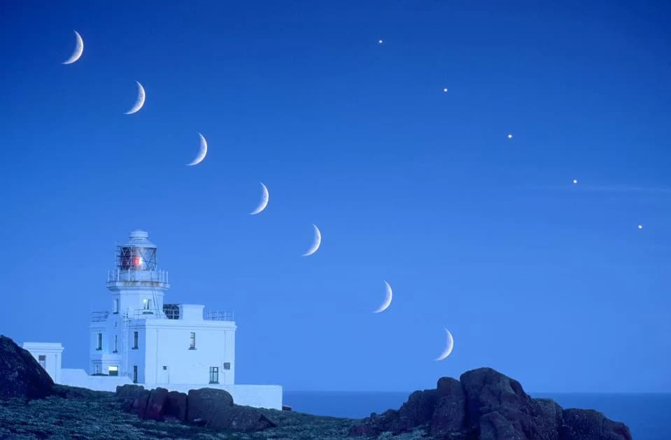 Watch a Slim Crescent Moon Sweep Past Venus and Jupiter After Sunset (May 18–24)