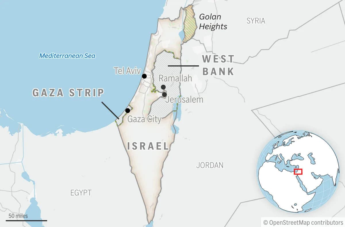 Palestinian Worker Shot at West Bank Barrier Near Hebron Dies of Wounds