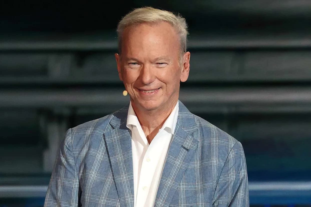 Eric Schmidt Booed at University of Arizona Commencement After AI-Focused Address