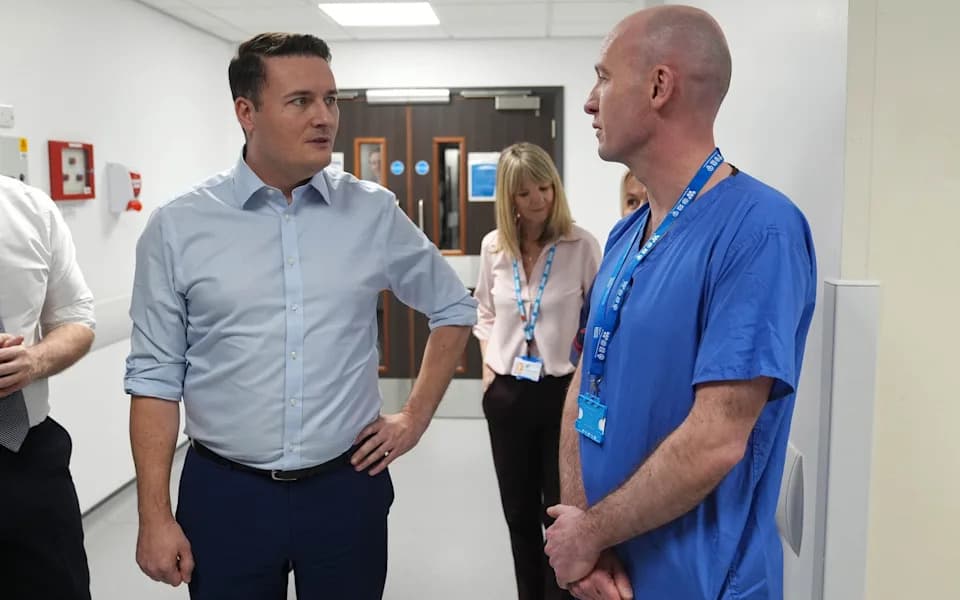 UK Pharmacies Warn of Worsening Drug Shortages Affecting Diabetes and Parkinson’s Patients