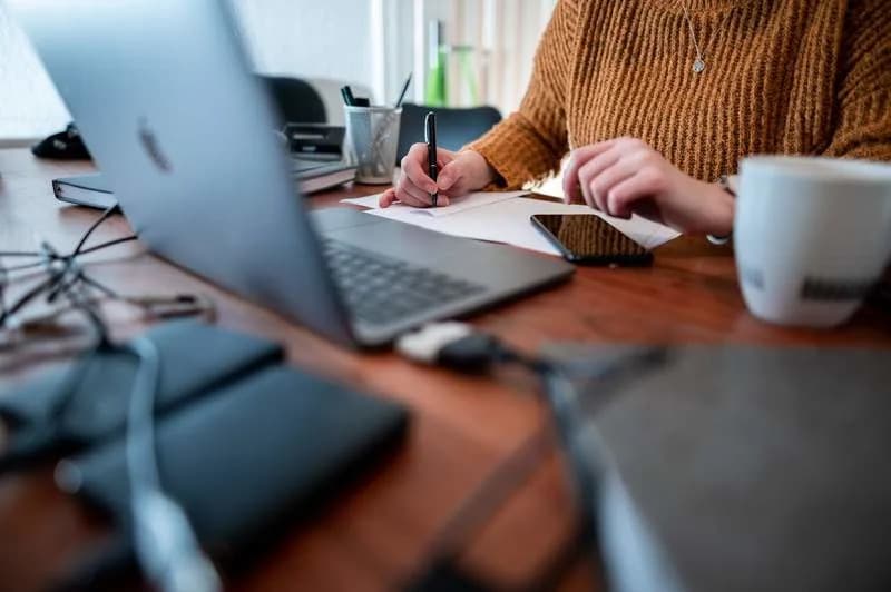 Study Finds Hybrid Work Increases Hidden Loneliness — Firms Urged To Rethink Remote Policies