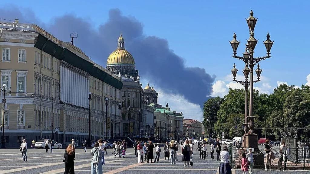 Smoke Over SPIEF: Ukrainian Drone Strikes Overshadow St Petersburg Economic Forum