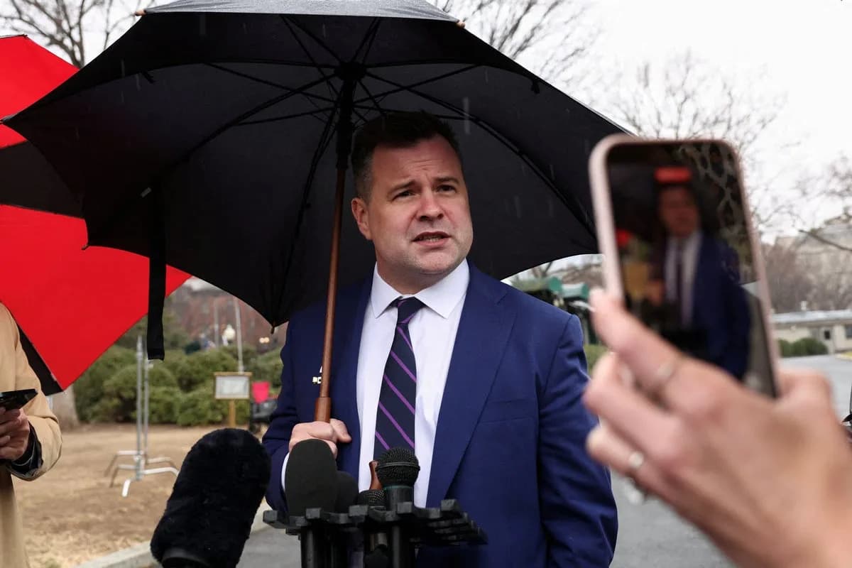Top Democrats Warn Bill Pulte Could Be 'Most Dangerous' Acting DNI, Raising Election Integrity Fears