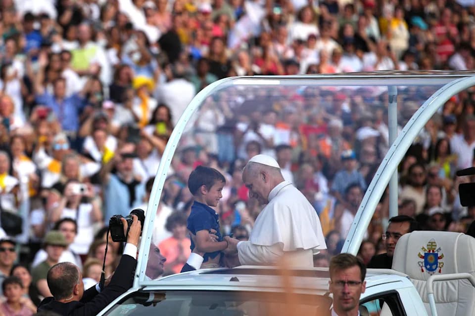 Pope Honors Gaudí’s Masterpiece in Barcelona on 100th Anniversary of Architect’s Death