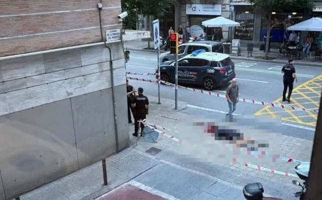 Man Shot Dead Outside Barcelona Police Office During Papal Visit Day
