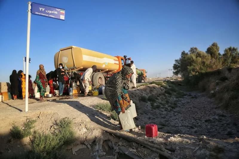 US Strikes Leave About 20,000 Without Water in Southern Iran as Tensions Escalate
