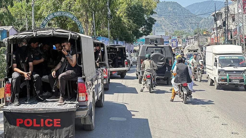 At Least 15 Killed as Thousands March in Pakistan-Administered Kashmir Over Reserved Seats