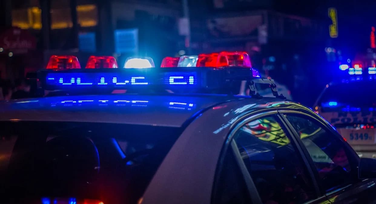 Fake Cop Car Caught at 130 MPH on I‑25 — Troopers Say It Was Built for a Cannonball Run