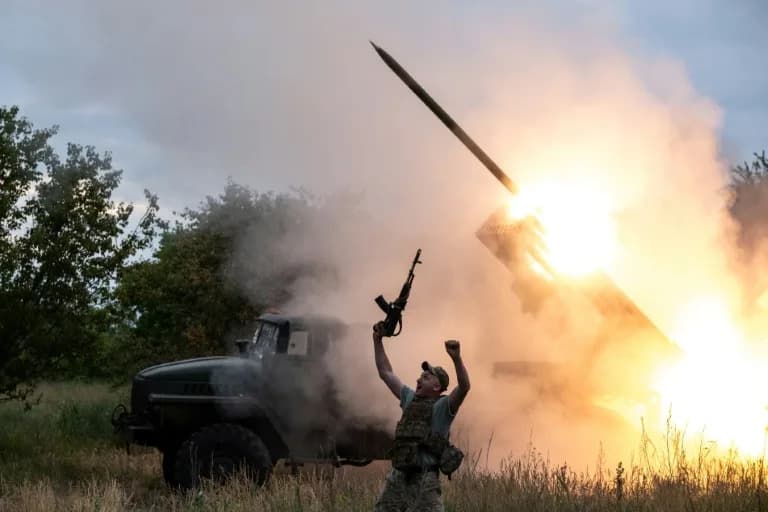 Ukraine War Enters Fifth Summer: Kostyantynivka Besieged as Kyiv Strikes Deep Into Russian Supply Lines
