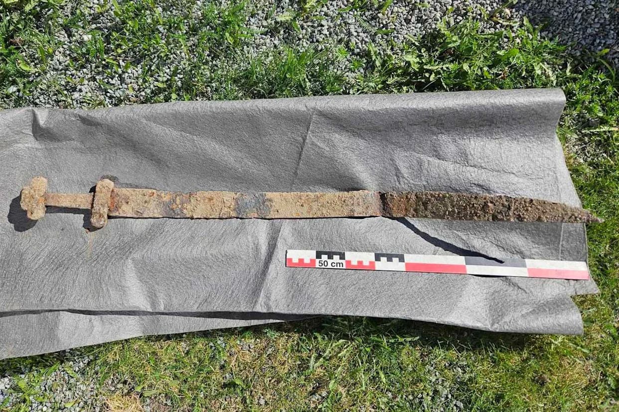 Six-Year-Old Finds 1,300-Year-Old Viking Sword on School Trip