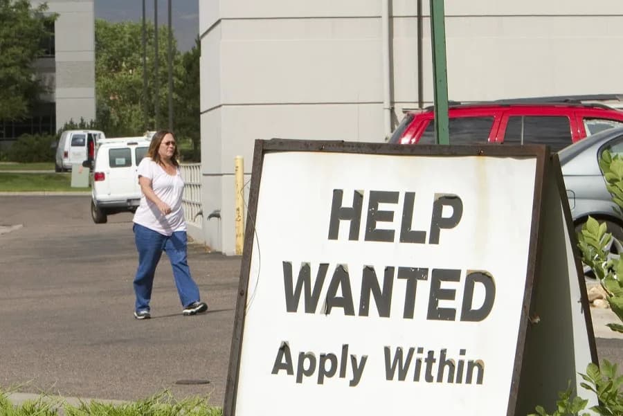 Most American Workers Are Checked Out — Their Bosses Often Don't Realize It