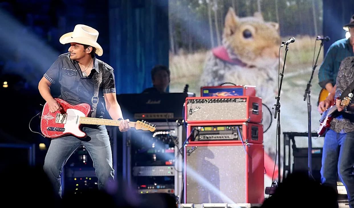 Brad Paisley Joins Hundreds of Thousands Backing Nashville Zoo Against Proposed Data Center