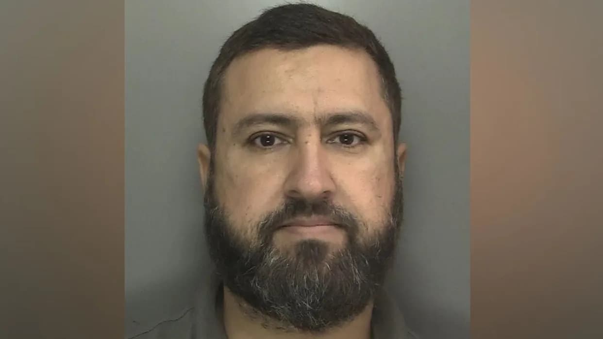 Lecturer's Tip-Off Exposes £14,000 Cheating Racket — Tutor Jailed After USB Evidence Leads to Arrest
