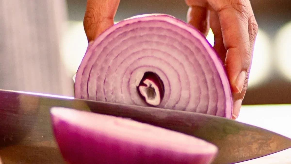Love Onions? A Gene Linked To Onion Preference May Be Tied To Lower Risk Of Type 2 Diabetes And High Blood Pressure