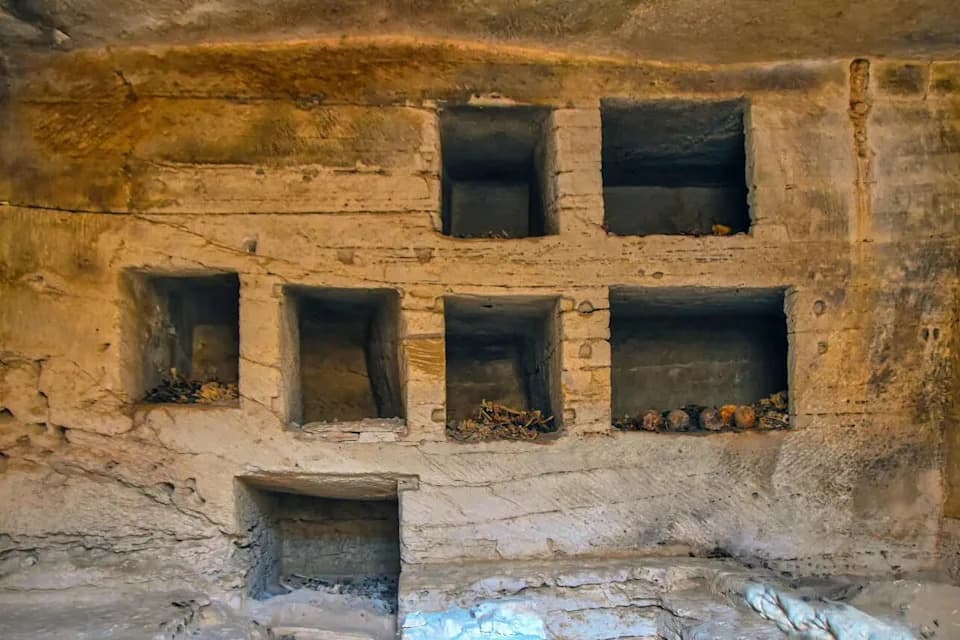 Egypt Unveils Remarkably Preserved Byzantine City at Dakhla Oasis and Major Finds at Marina el‑Alamein