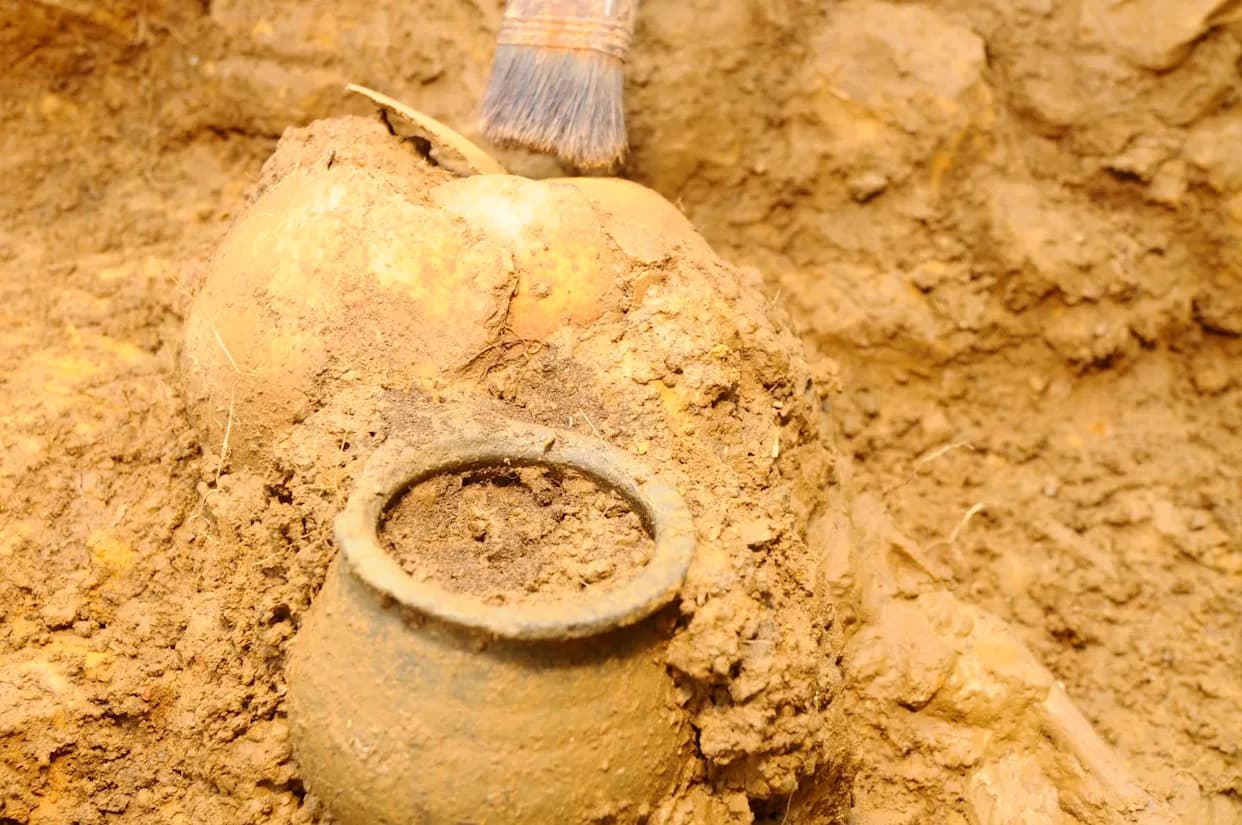 Rare Roman 'Pithos' Burial Unearthed at Hadrianopolis — First of Its Kind in Inland Western Black Sea Region