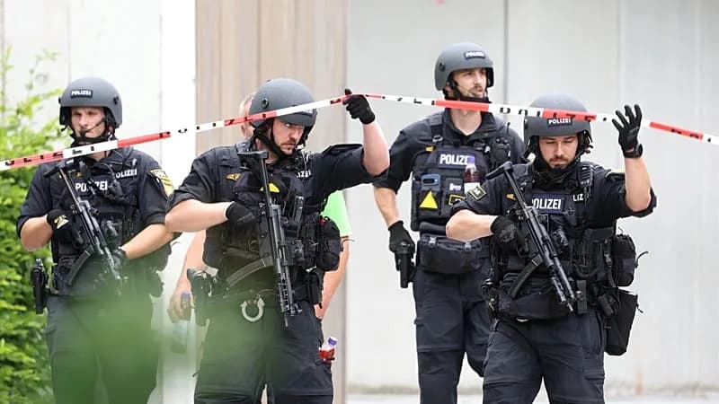 16-Year-Old Arrested After Suspected 'Rampage' At Schongau School; Two Girls Seriously Injured