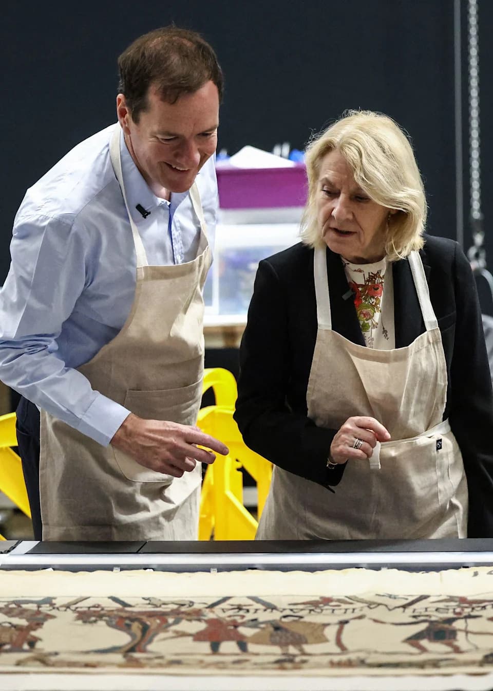 Bayeux Tapestry Arrives in London in 'Wonderful State', Conservators Say