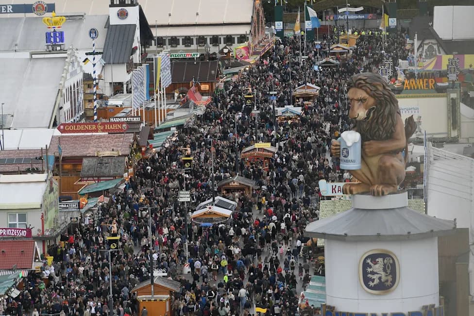 Munich Tightens Oktoberfest Rules: Champagne Showers Banned, Sparklers Restricted, New Crowd Controls