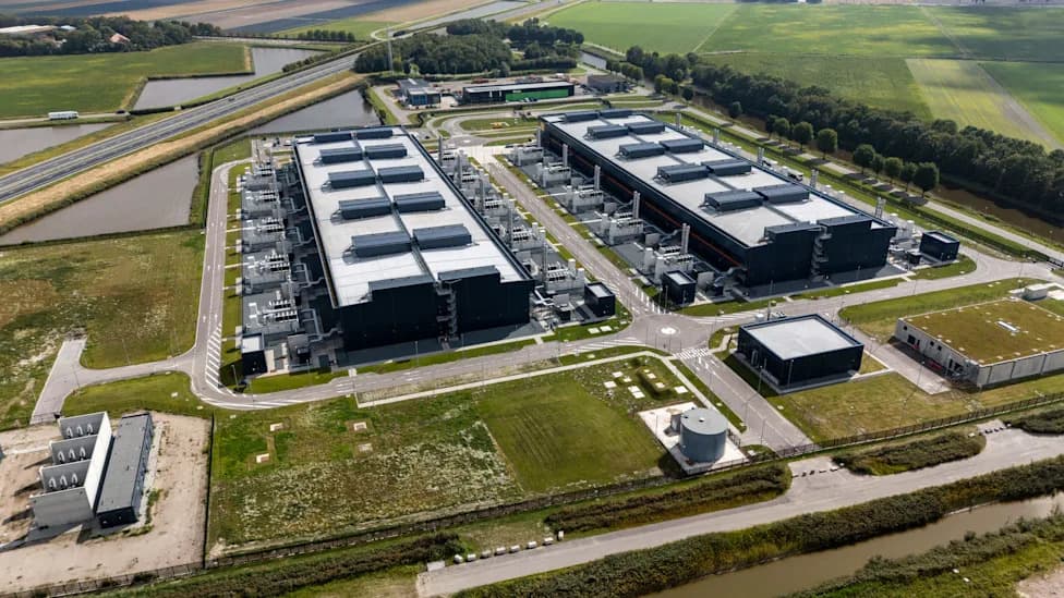 Amsterdam Activists Admit Throwing Acid-Laced Paint Balloons at Microsoft Data Centre Site
