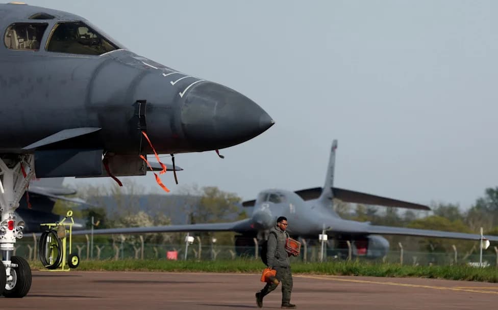 US Launches B-1 Bomber From RAF Fairford To Strike IRGC Targets — First UK-Based Mission Under Prime Minister Burnham