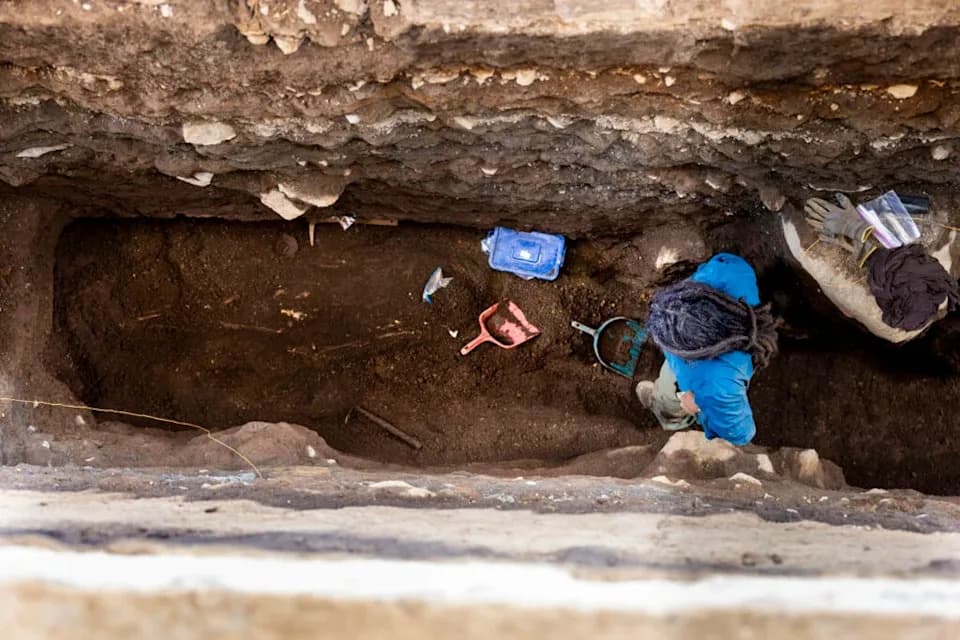 Nearly 3,000-Year-Old Face-Down Burial With Sea-Turtle Vessel Unearthed in El Salvador