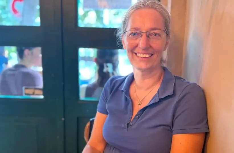 Dutch Granddaughter Of Righteous Among The Nations Fights Israel Residency Denial Over Age Rule