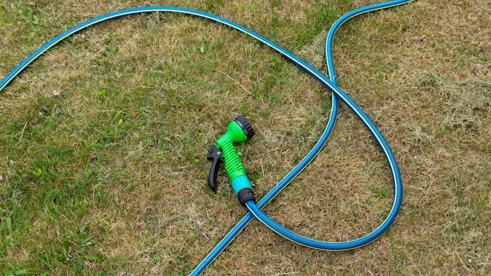 Gardeners Defy Hosepipe Bans Across England as Anger Turns to Leaks and AI Data Centres