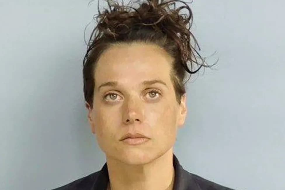 Authorities Release Close-Up Photos of Suspect’s Tattoos as Isabelle Johnson Remains Sought in Murder Case