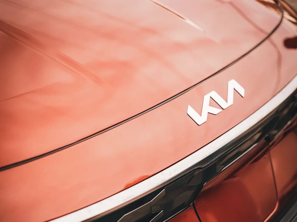 Man Rams His Kia Into Runaway SUV On I‑5 to Save Mother and Child